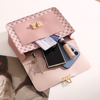 Bolso de Mano Mini 2026, Bolso Cuadrado Pequeño con Cadena, Bolso Bandolera Estampado, Exportación al por Mayor, Forro de Moda Hecho de Poliéster