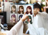 Miroir intelligent Vercon pour barbier avec IA, essai de coiffure, écran 21,5 pouces, miroir magique de salon, LED, Bluetooth, Wifi, haut-parleur YouTube, 600*800mm