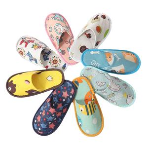 Summer New Disposable <strong>Slippers</strong> Anti-Slip Disposable <strong>Slippers</strong> Hotel Fashion and Comfortable Canvas Soft Sole <strong>Slippers</strong> - Product Image 4