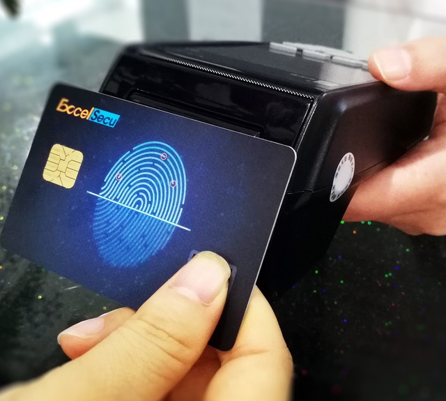 Smart Fingerprint Card, JAVA Chip, Widely Applied in Payment and Identification Field