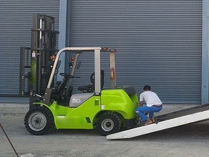 Trung Quốc Mới 3 tấn tối đa xe nâng lọc dầu xe nâng Bốn bánh xe fd30z xe nâng với pin và bộ sạc ba pha trong kho - Product Image 2