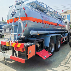 Prix de vente directe d'usine favorable pétrolier corrosif Sinotruk HOWO 8x4 avec pompe à piston - Product Image 6