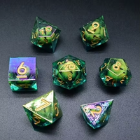 Set Dadu Resin 7 Buah Moss Iridescent Space Resin Sharp Edge Clear Rainbow Liquid Core DND Dice