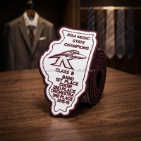 Patch brodé en chenille personnalisé en forme de carte