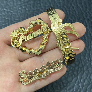 2025 nueva pulsera personalizada de acero inoxidable PVD18K para niños con nombre de letra pulsera acrílica de dibujos animados cadena cubana ajustable - Product Image 1
