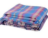 Couverture chauffante à carreaux en laine organique 100% de luxe avec technique tissée quatre saisons personnalisable pour les voyages à l'hôtel à la maison