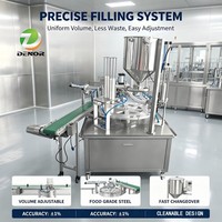 Machine de remplissage et de scellage automatique de gobelets en plastique pour boissons et jus de forme personnalisée
