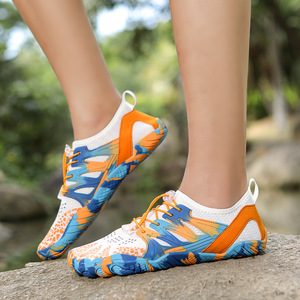 <span class=keywords><strong>Scarpe</strong></span> da acqua Unisex produttori popolari su misura estate elastico asciugatura rapida Lycra Wading <span class=keywords><strong>scarpe</strong></span> a piedi nudi spiaggia nuoto invernale - Product Image 2