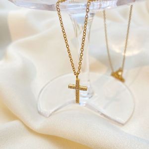 Collier de perles d'eau douce transfrontalier, multi-tendances, avec sertissage de pierres fiable et renforcé, design léger et sécurisé - Product Image 3
