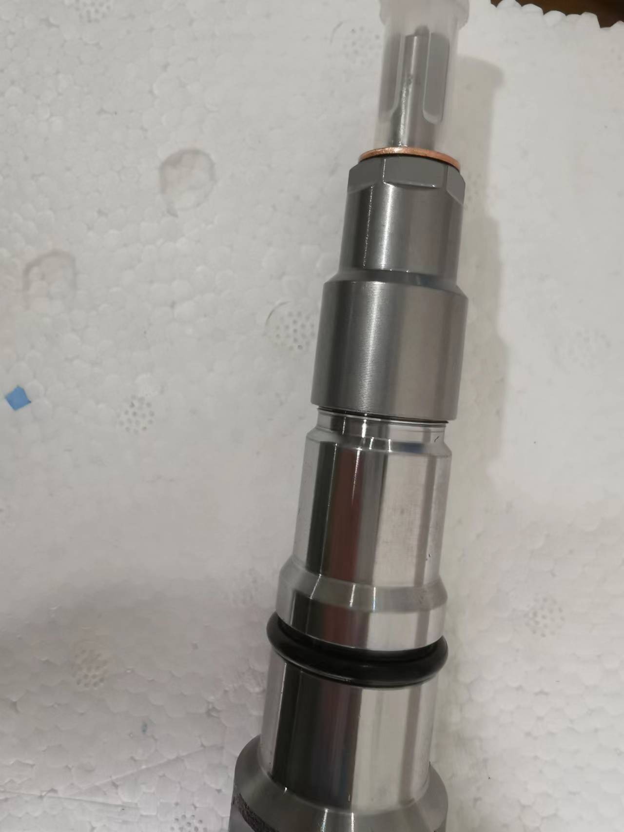 common rail injector 0445120153 diesel fuel injector 0445120153 201149061 injector for KAMAZ KMZ 11.8  with valve  F00RJ01692