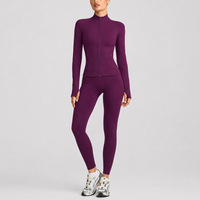Ensemble de vêtements de yoga personnalisés avec logo, haut à manches longues zippé à séchage rapide, pantalon de course/sport respirant et anti-humidité, short