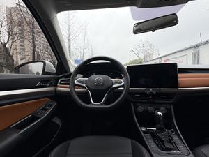 Pour <span class=keywords><strong>Bora</strong></span> 1.2TSI 200TSI Smart Travel Edition 2023, conduite à gauche, transmission automatique, sièges en cuir, essence turbo, propulsion arrière - Product Image 6
