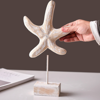 Ensemble de décoration nautique en bois blanchi, ornements sculptés à la main en forme d'étoile de mer et de hippocampe pour la maison de style côtier
