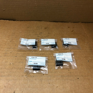 Nuevo Sensor Fotoeléctrico Plc E39f5 Nuevo en Caja <span class=keywords><strong>P.e.s</strong></span>. Adaptador de Cable de Fibra Óptica en Stock en Almacén, Controlador de Programación PLC - Product Image 1