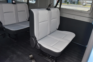 Vente Flash : Bus Navette Électrique d'Occasion Xinyuan E3L 2024 Luxe 6 Places, Autonomie NEDC 201-300km, Batterie LFP, Économique et Pratique - Product Image 6
