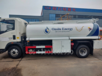 HOWO 4X2 Capacité 6000 L Gaz Diesel Pétrolier Petit Mini Camion Réservoir de Carburant avec Distributeur de Carburant au Pakistan Kenya Faible Pr