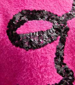 เสื้อสเวตเตอร์ครอปคอสูงแฟชั่นใหม่สำหรับผู้หญิง ตกแต่งด้วยโบว์ริบบิ้นปักเลื่อมแบบ OEM สั่งทำได้ - Product Image 5