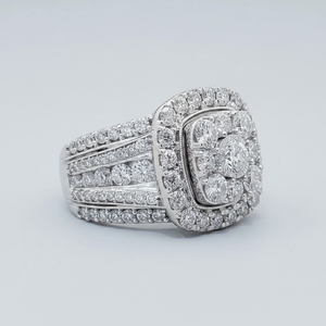 Bague pour homme en or 10 carats avec diamant Hip Hop Halo de forme coussin au design exclusif - Product Image 2