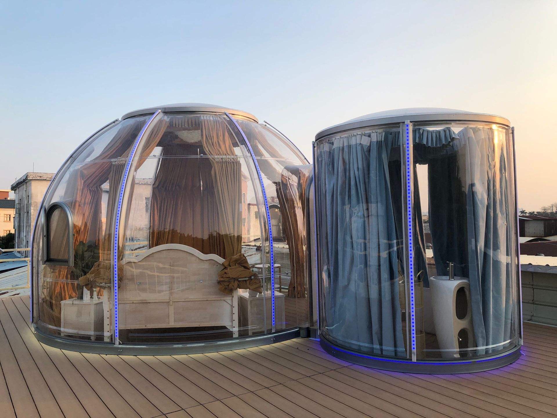 โปร่งใส