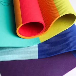 Nueva moda respetuosa con el medio ambiente Arco Iris antideslizante Seven Chakra TPE Yoga Mat, cojín suave Pilates 6mm de espesor