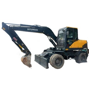 Excavatrice sur roues Hyundai Robex 120W, 12 tonnes, pelle hydraulique, capacité de la benne de 0,45 m³, avec pompe Kubota et valve Vickers - Product Image 1
