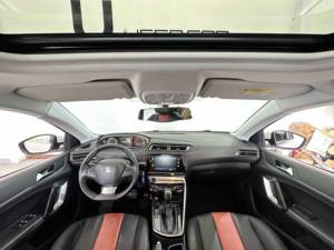 La Dongfeng <span class=keywords><strong>Peugeot</strong></span> 308 5 places est fabriquée en Chine avec une voiture à essence à transmission <span class=keywords><strong>automatique</strong></span> - Product Image 5