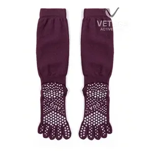 ถุงเท้าผ้าทอเนื้อผ้าฝ้าย 100% แบบไม่ลื่นเวเทกา เพลนสีบอร์โดซ์ 1 คู่ - Product Image 2