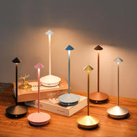 Lampe de table LED sans fil rechargeable à intensité variable Veilleuse tactile écologique Design simple pour chambre à coucher Décoration portable Maison