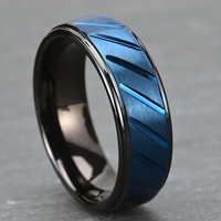 Bague en tungstène bleu et noir plat en satin deux tons CNC Comfort Fit Alliance en tungstène plaqué bleu Bijoux faits à la main