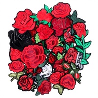 28 Pièces de Patchs Appliqués Brodés Thermocollants en Feutre Non Tissé de Polyester, Motif Rose Moderne, Sur Mesure, pour la Couture et la Décoration de Vêtements et Chapeaux DIY