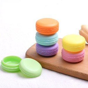 Venta al por Mayor de Frascos de Plástico de 10g en Colores Rosa, Morado, Verde, Azul y Rojo para Cremas Faciales y Oculares - Product Image 4