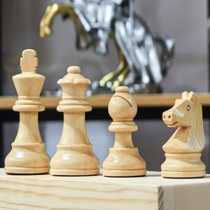 Piezas de Ajedrez King Tall de 3.75 Pulgadas, Estilo Caballero Alemán, Acabado en Madera, Triple Peso, ABS (34 Piezas/Juego) - Product Image 3