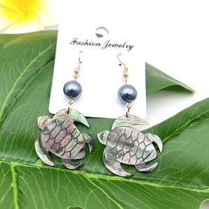 Pendientes con forma <span class=keywords><strong>de</strong></span> tortuga y flor Tropical para mujer, aretes colgantes <span class=keywords><strong>de</strong></span> perlas naturales, estilo gota para mujer hawaiana - Product Image 4