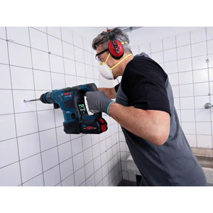 Taladro percutor inalámbrico Bosch GBH 18V-34 CF BITURBO con 2 baterías de 8.0Ah y estuche - Product Image 3