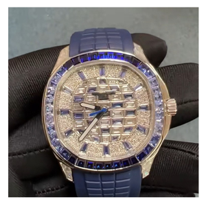 Montres de luxe de créateurs au style hip-hop ont passé le test. <span class=keywords><strong>Ils</strong></span> sont dotés d'un mouvement automatique en saphir VVS D. - Product Image 1