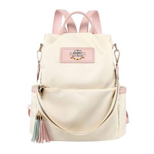Sac à dos artisanal pour femme, idéal pour appareil photo et ordinateur portable - Product Image 1