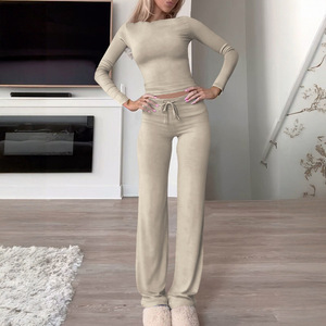 Ensemble de yoga de <span class=keywords><strong>sport</strong></span> pour femmes T-<span class=keywords><strong>shirt</strong></span> à manches longues et pantalon de couleur unie Vêtements d'entraînement confortables - Product Image 2