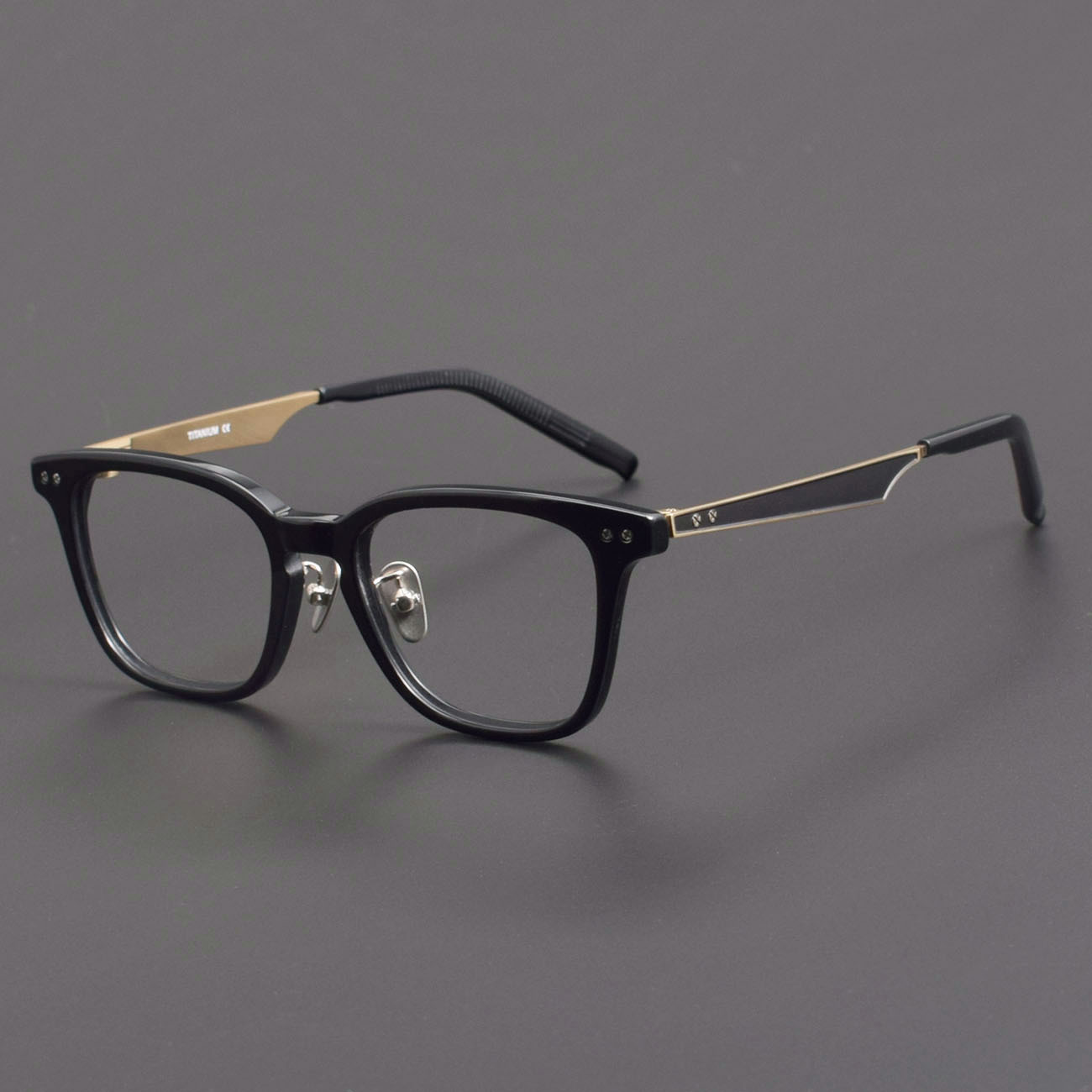 Black/gold