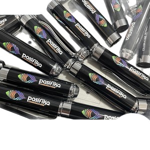 Carcasas de plástico personalizadas con impresión UV y diseño de logotipo para branding y promoción - Product Image 1