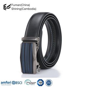Cinturón de piel de vaca de lujo para hombre personalizado con aleación para hebilla estilo casual de fábrica ropa de moda con logotipo personalizado - Product Image 6
