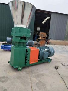 Machine à granulés d'aliments électriques/diesel 220V pour usage domestique pour chats, chiens, porcs, bovins - Capacité 500kg/h - Nouveau - Product Image 3