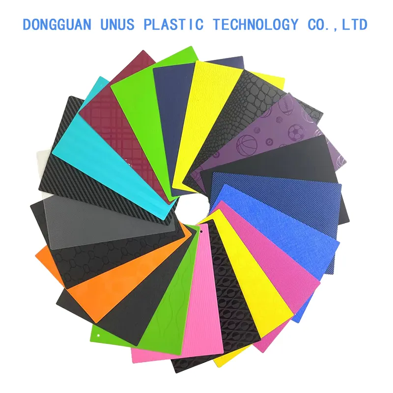 Placa de corte PP versátil personalizada para saco, folhas de plástico transparente, material de placa com padrões coloridos para capa de pasta