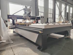 Machines à bois Outils et équipement de <span class=keywords><strong>menuiserie</strong></span> CNC ATC Scie et perceuse Fraiseuses Machine avec ATC - Product Image 6