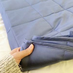 Bambú orgánico 100% Natural con cuentas de vidrio no tóxicas <span class=keywords><strong>Manta</strong></span> ponderada de enfriamiento portátil para ayudar con el sueño y el alivio del estrés - Product Image 3