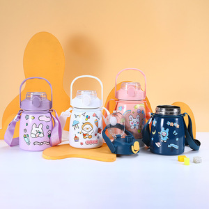 Botella de acero inoxidable 900 para niños de dibujos animados de 304 ml, tapa abatible bloqueable con asa de elevación de pajita, botella de agua de cuerda portátil - Product Image 3