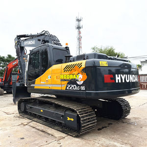 Excavatrice hydraulique sur chenilles d'occasion Hyundai 220LC-9S de 22 tonnes, modèle 2018, moteur 140 kW, stock disponible - Product Image 2