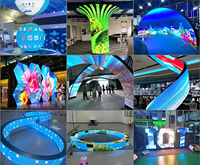 Écran LED circulaire intérieur P1.56 double face flexible et incurvé, suspendu pour les salles d'exposition de détail