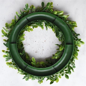 ET04195 décoration <span class=keywords><strong>de</strong></span> mariage en plastique feuille verte guirlande <span class=keywords><strong>porte</strong></span> couronne verte feuilles artificielles <span class=keywords><strong>couronnes</strong></span> <span class=keywords><strong>de</strong></span> buis - Product Image 2