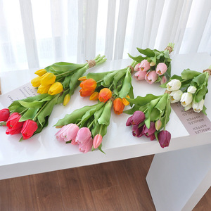 Bouquet di Tulipani Artificiali Realistici in Seta, Disponibili in Arancione, Giallo, Rosa, Bianco e <span class=keywords><strong>Viola</strong></span> per Decorazioni Domestiche, Matrimoni, Uffici - Product Image 3