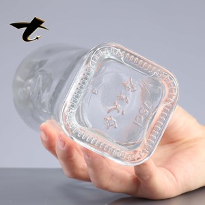 Bouteilles en verre transparentes personnalisables en gros de 330 ml, 500 ml, 750 ml, 1 L avec bouchon à vis – Solutions intégrées pour boissons et jus - Product Image 4